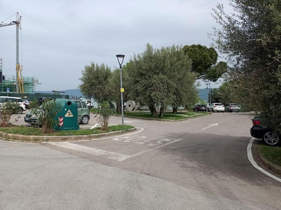 Villa Il Borgo Antico Monte del Lago Exterior foto