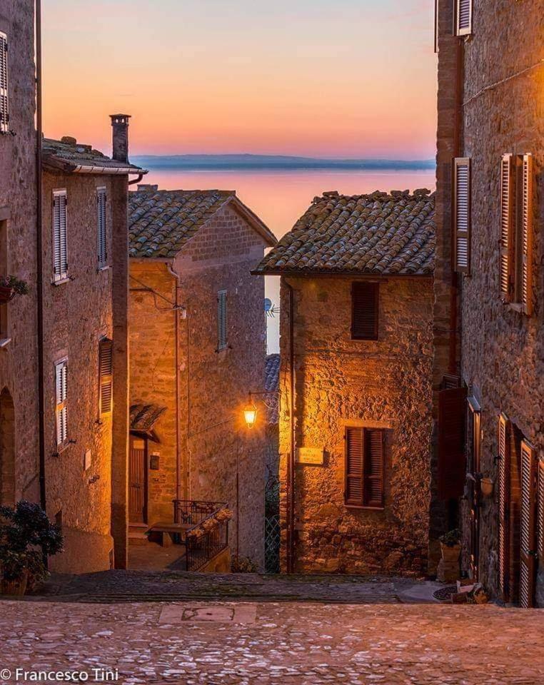 Villa Il Borgo Antico Monte del Lago Exterior foto
